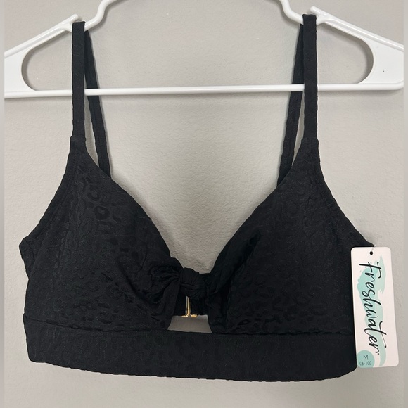 Freshwater Other - Women's Leopard Twist Front Bikini Top **NWT** M